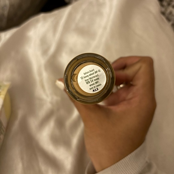 Clinique beyond perfecting foundation + concealer - Picture 5 of 6